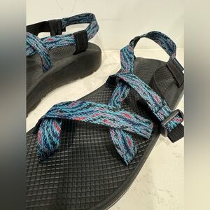 Chaco Men’s Z/2 Classic size 10 - like new condition
